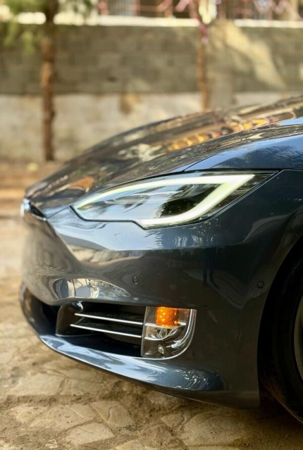 TESLA MODEL S année 2016 – Image 13