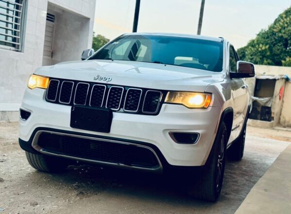 JEEP GRAND CHEROKEE LIMITED 2017
