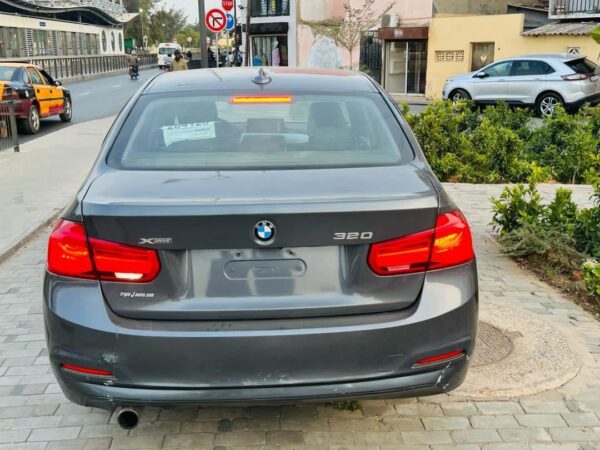 BMW model série 320 année 2017 – Image 5