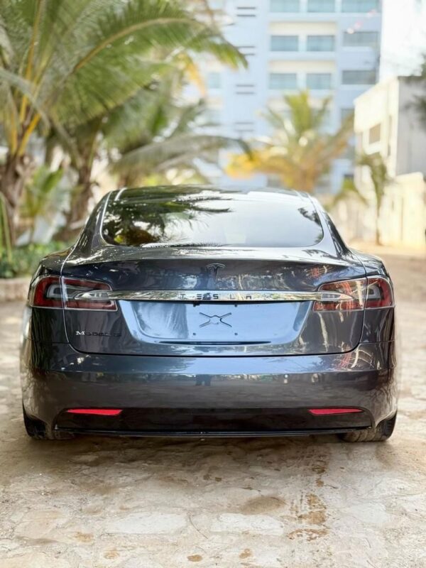 TESLA MODEL S année 2016 – Image 3