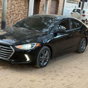 *Hyundai Elantra 2017*