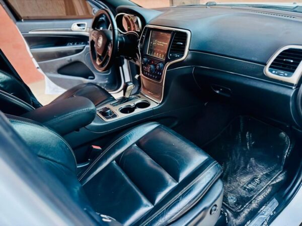 JEEP GRAND CHEROKEE LIMITED 2017 – Image 7