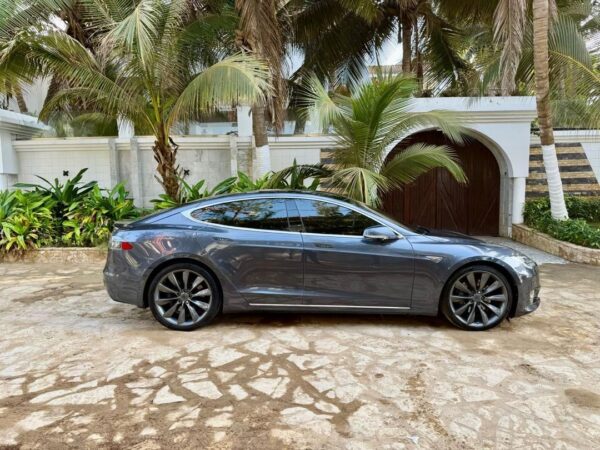TESLA MODEL S année 2016 – Image 7