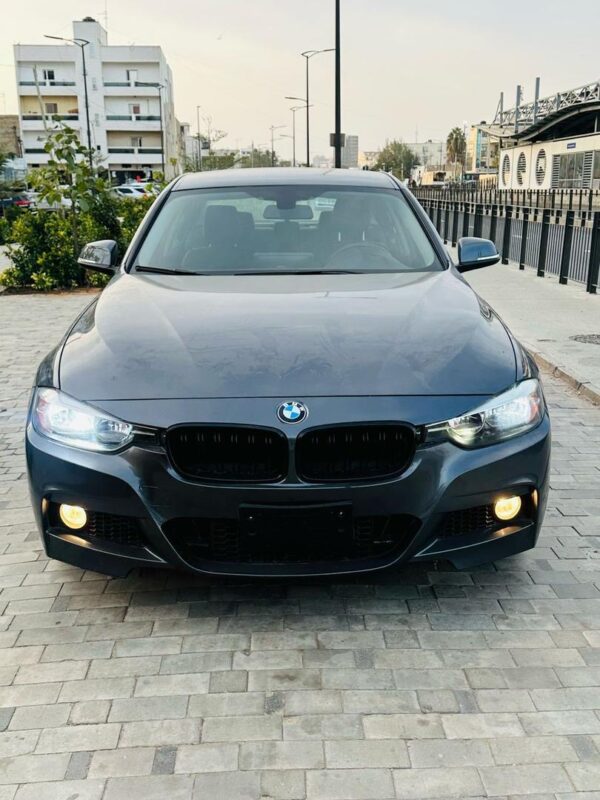 BMW model série 320 année 2017