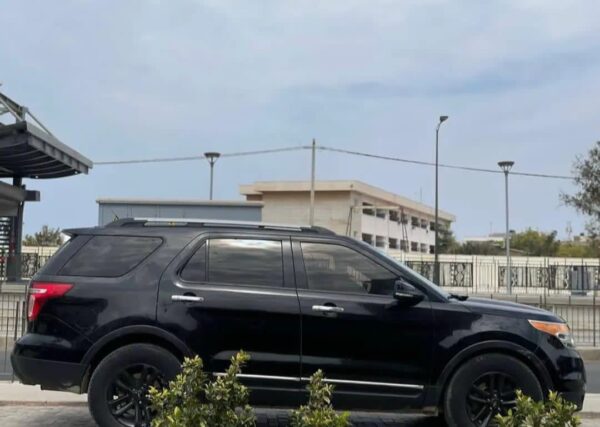 Ford explorer – Image 6