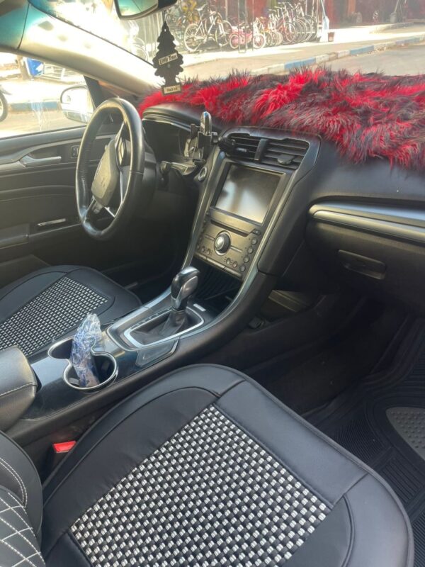 Ford Fusion – Image 6