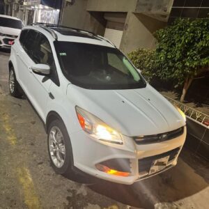 ford escape titanium 2016