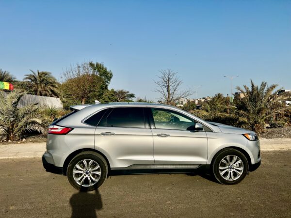 FORD EDGE TITANIUM 2019 – Image 9