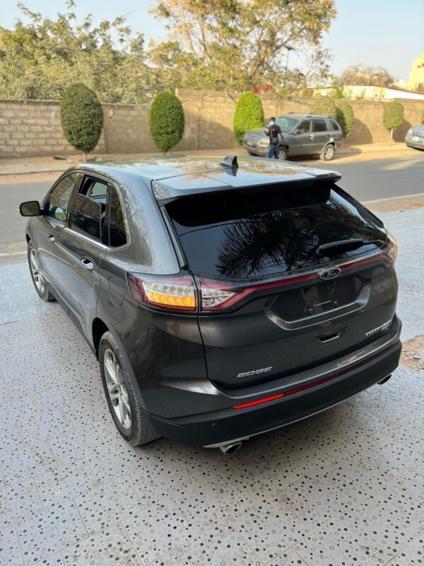 FORD EDGE TITANIUM année 2016 – Image 6