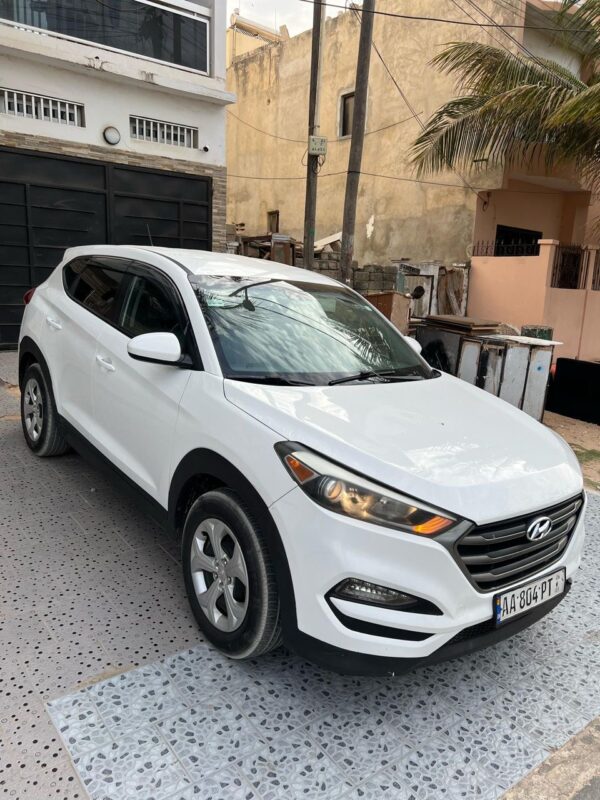 HYUNDAI TUCSON année 2016 – Image 3