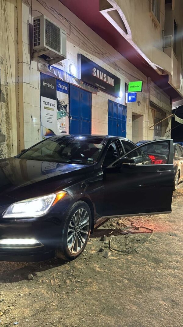 Hyundai Genesis sport – Image 3