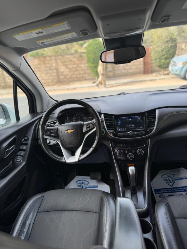 CHEVROLET TRAX année 2018 – Image 11