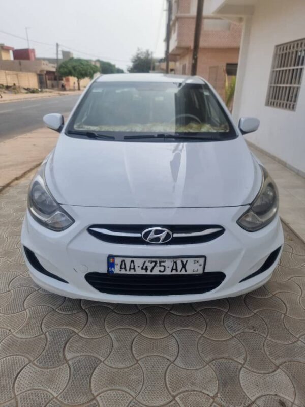 Hyundai accent 2013