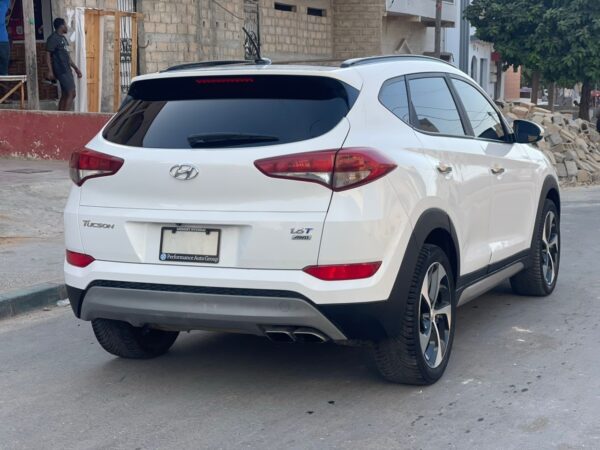 Hyundai Tucson année 2017 – Image 8