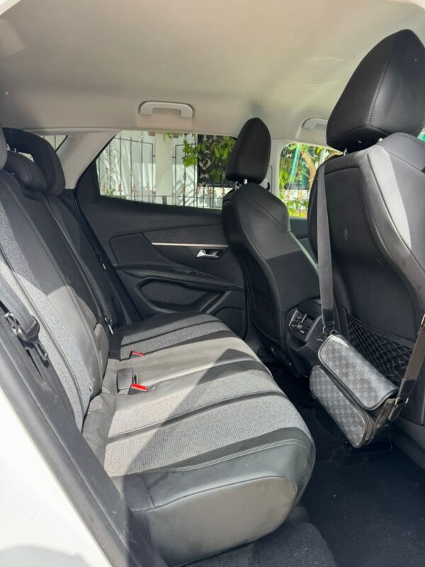 Peugeot 3008 année 2017 – Image 9