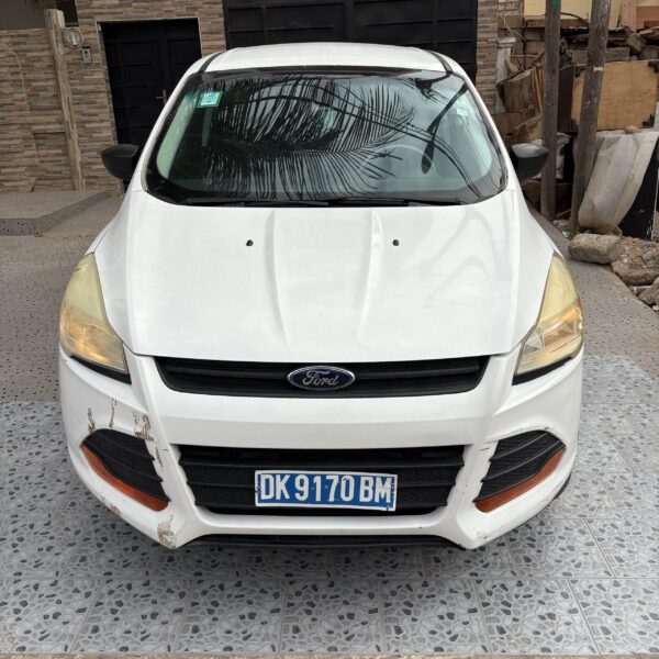 FORD ESCAPE année 2014 – Image 2