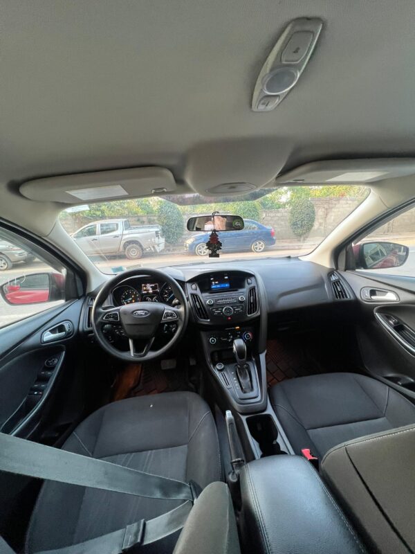 FORD FOCUS année 2017 – Image 9