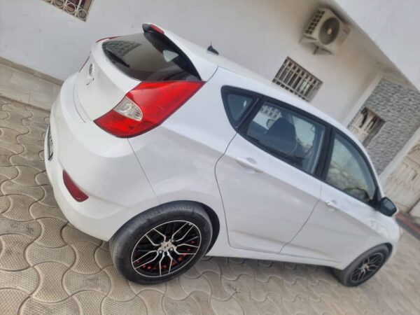 Hyundai accent 2013 – Image 9