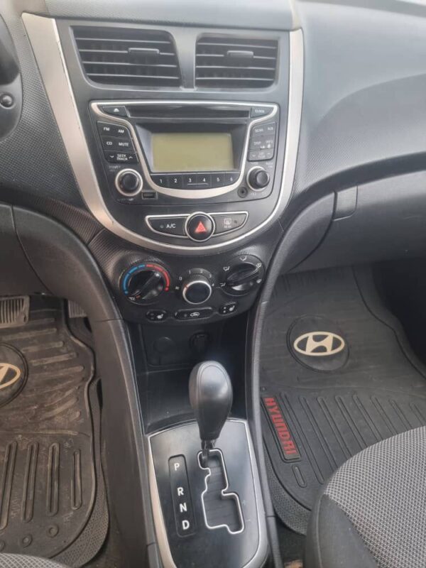 Hyundai accent 2013 – Image 5