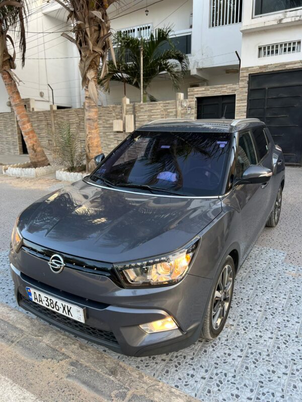 SANG YONG TIVOLI année 2016 – Image 3