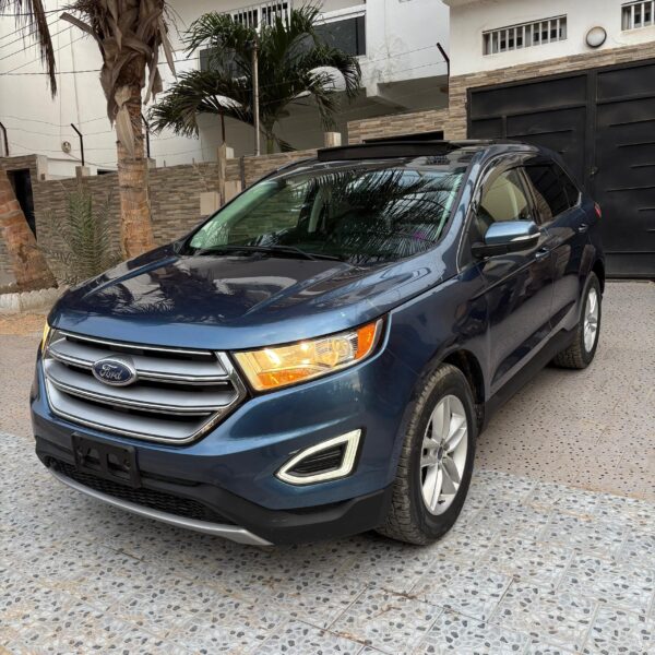 FORD EDGE SEL année 2018 – Image 3