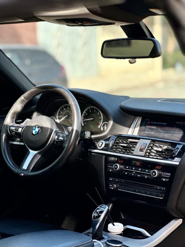 BMW X4 M40i année 2017 – Image 14