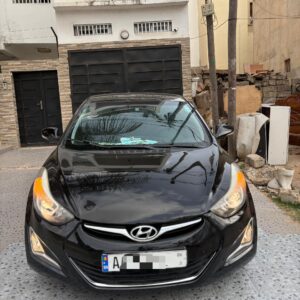 HYUNDAI AVANTE année 2016