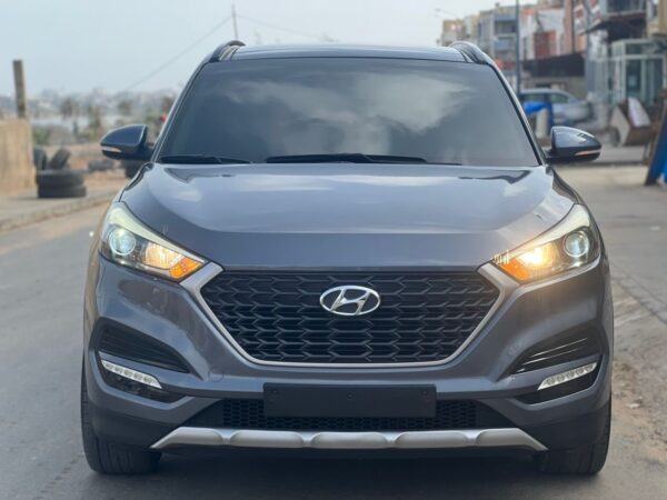 HYUNDAI TUCSON année 2017