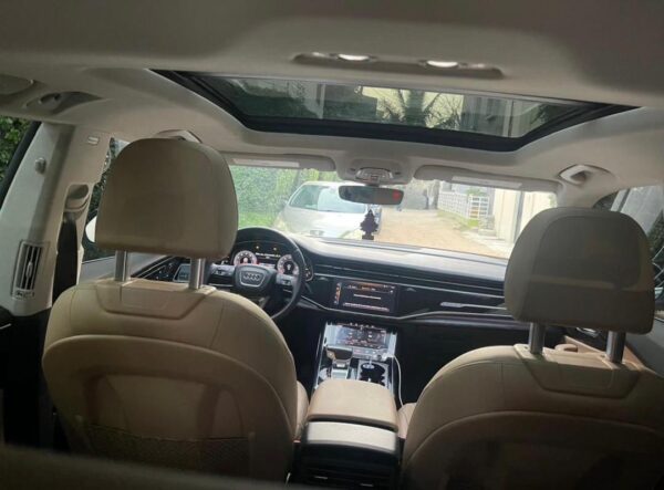 Audi Q8 S Line 2021 – Image 6