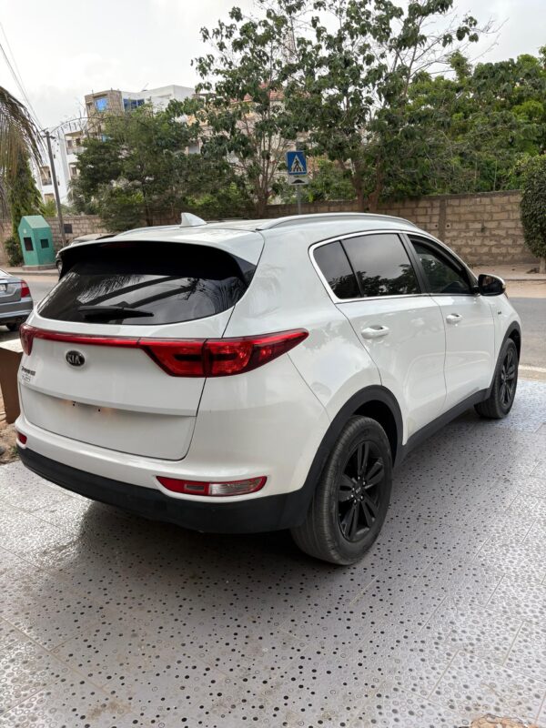 KIA SPORTAGE année 2017 – Image 7
