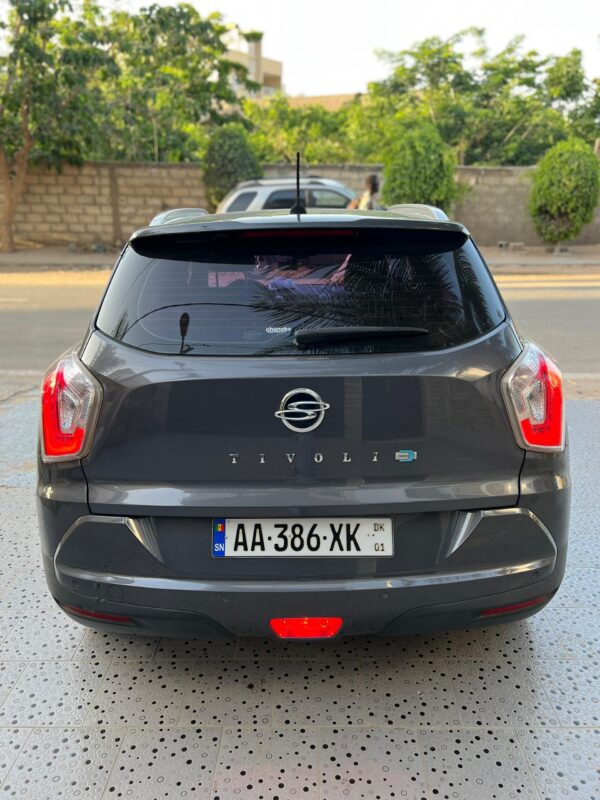 SANG YONG TIVOLI année 2016 – Image 5