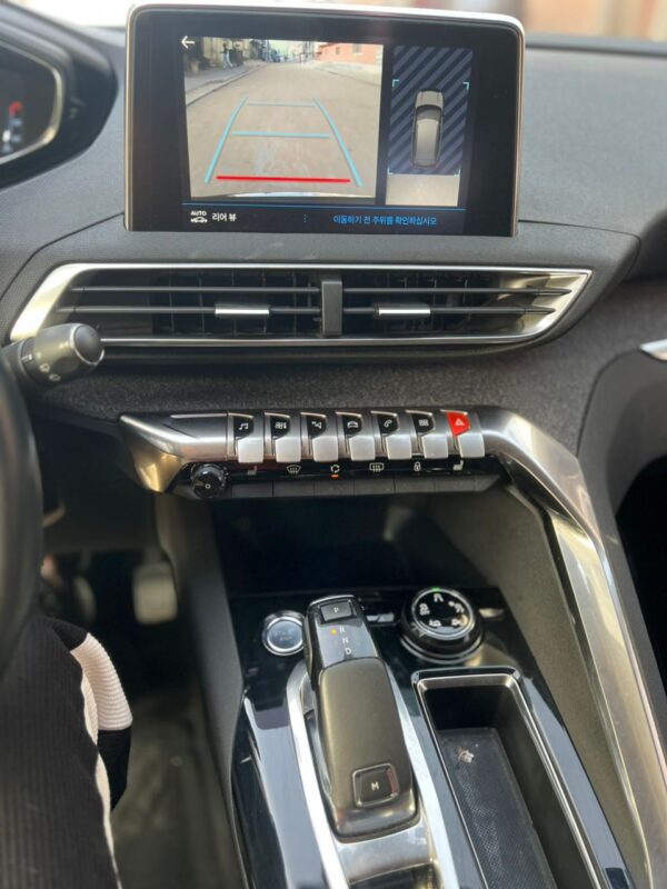 PEUGEOT 3008 année 2018 – Image 2