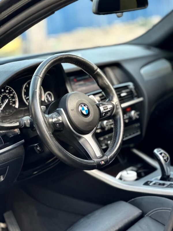 BMW X4 M40i année 2017 – Image 11