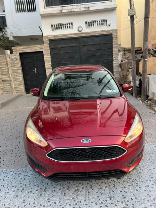 FORD FOCUS année 2017 – Image 2