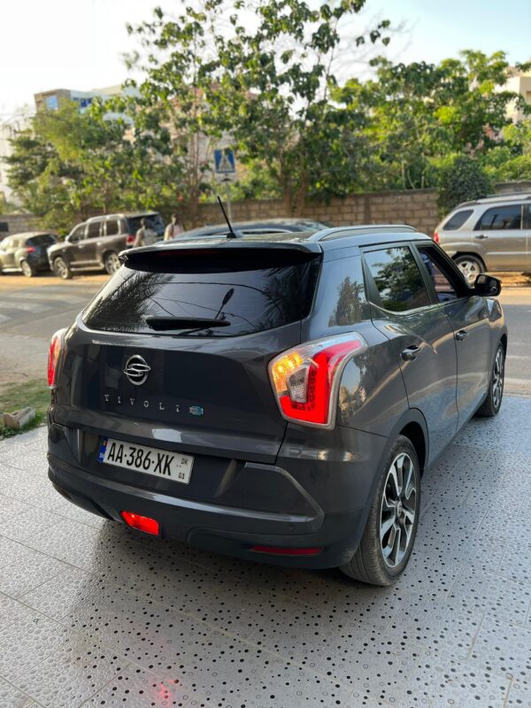 SANG YONG TIVOLI année 2016 – Image 6