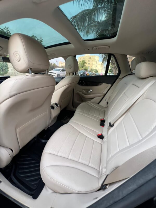 MERCEDES GLC300  4MATIC  année 2018 – Image 11