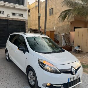 RENAULT MÉGANE SCÉNIC année 2016