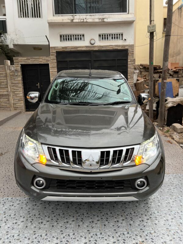 MITSUBISHI L200 année 2019