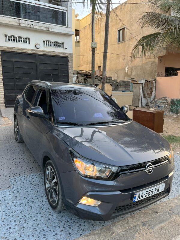 SANG YONG TIVOLI année 2016 – Image 4