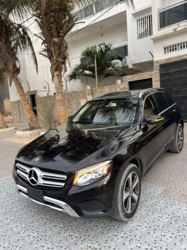 MERCEDES GLC300  4MATIC  année 2018 – Image 4