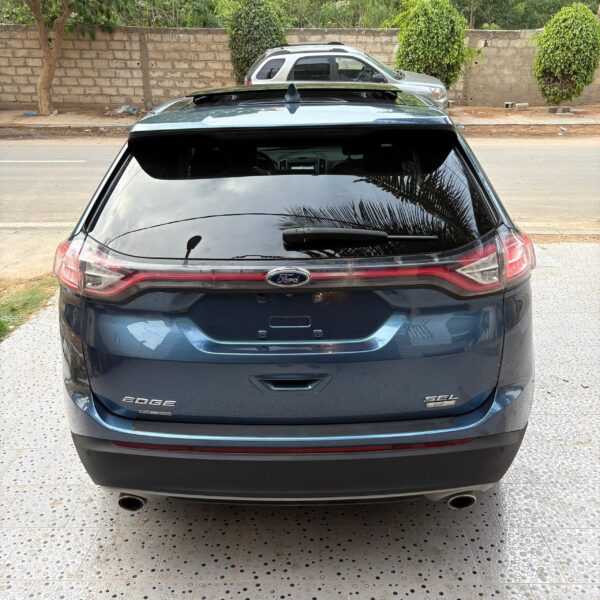 FORD EDGE SEL année 2018 – Image 5