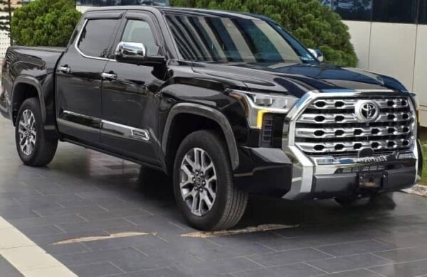 TOYOTA TUNDRA année 2024 – Image 4