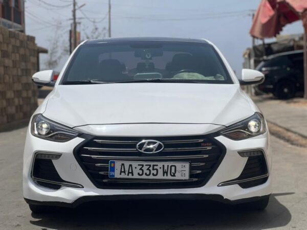 Hyundai Avante sport année 2017