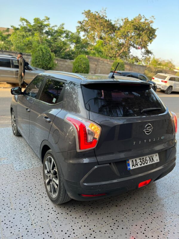 SANG YONG TIVOLI année 2016 – Image 7