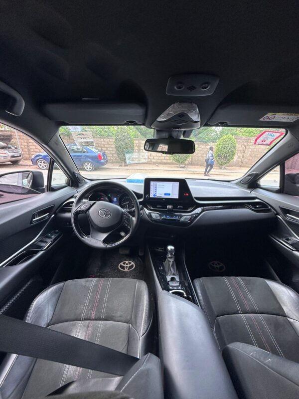 TOYOTA CHR année 2022 – Image 11